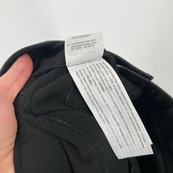 Abercrombie & Fitch Curve Love ‘90s Straight Pants Ultra High Rise Faux Leather - Picture 7 of 7